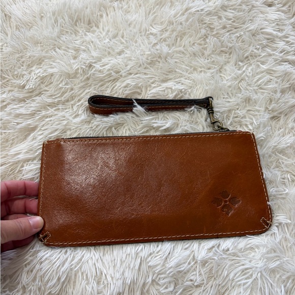 Patricia Nash Leather Wristlet/Clutch/Wallet - NWOT - tan - Picture 1 of 7